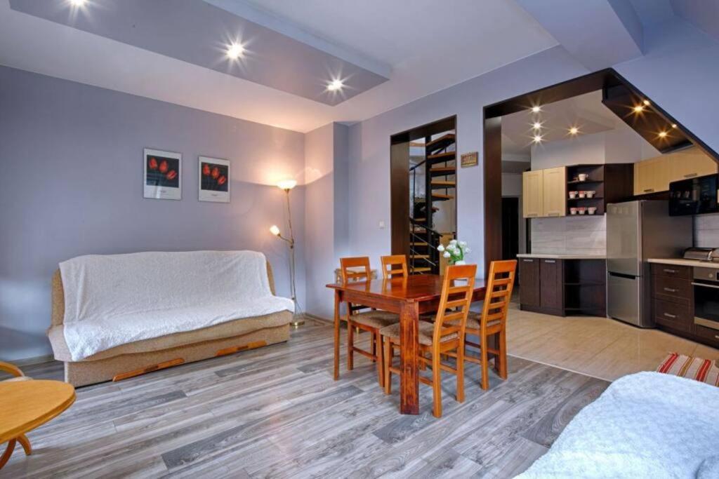 זקופאנה Golden Apartments&Db11 מראה חיצוני תמונה